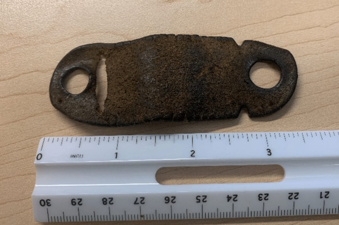 First an anklet is cut out of leather