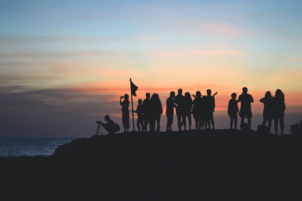 ecologists have close team bonds